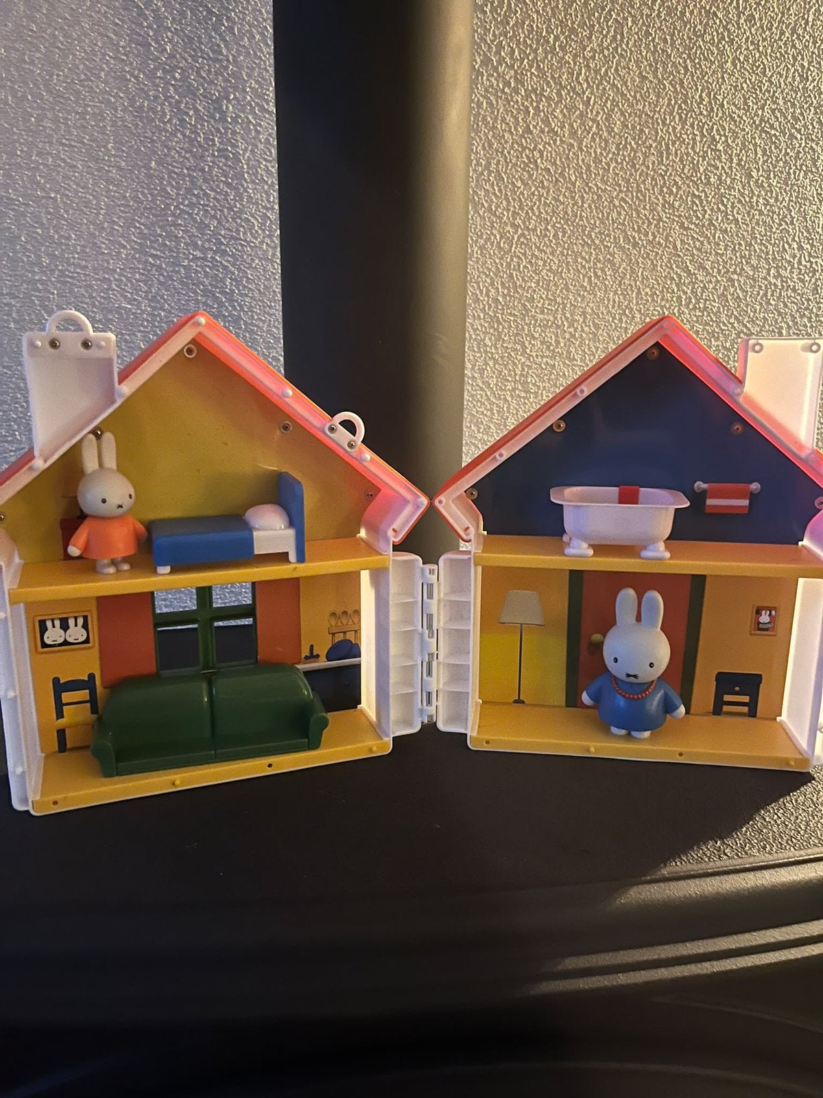 Nijntje speelhuis, Ophalen, Zo goed als nieuw, Poppenhuis