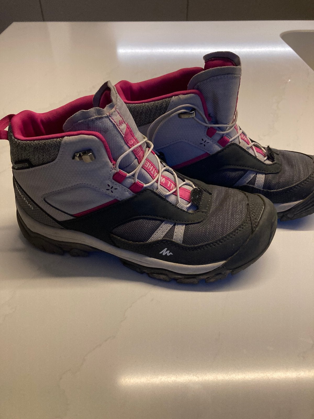 Wandelschoenen Quechua 35, Ophalen of Verzenden, Zo goed als nieuw, Meisje, Schoenen
