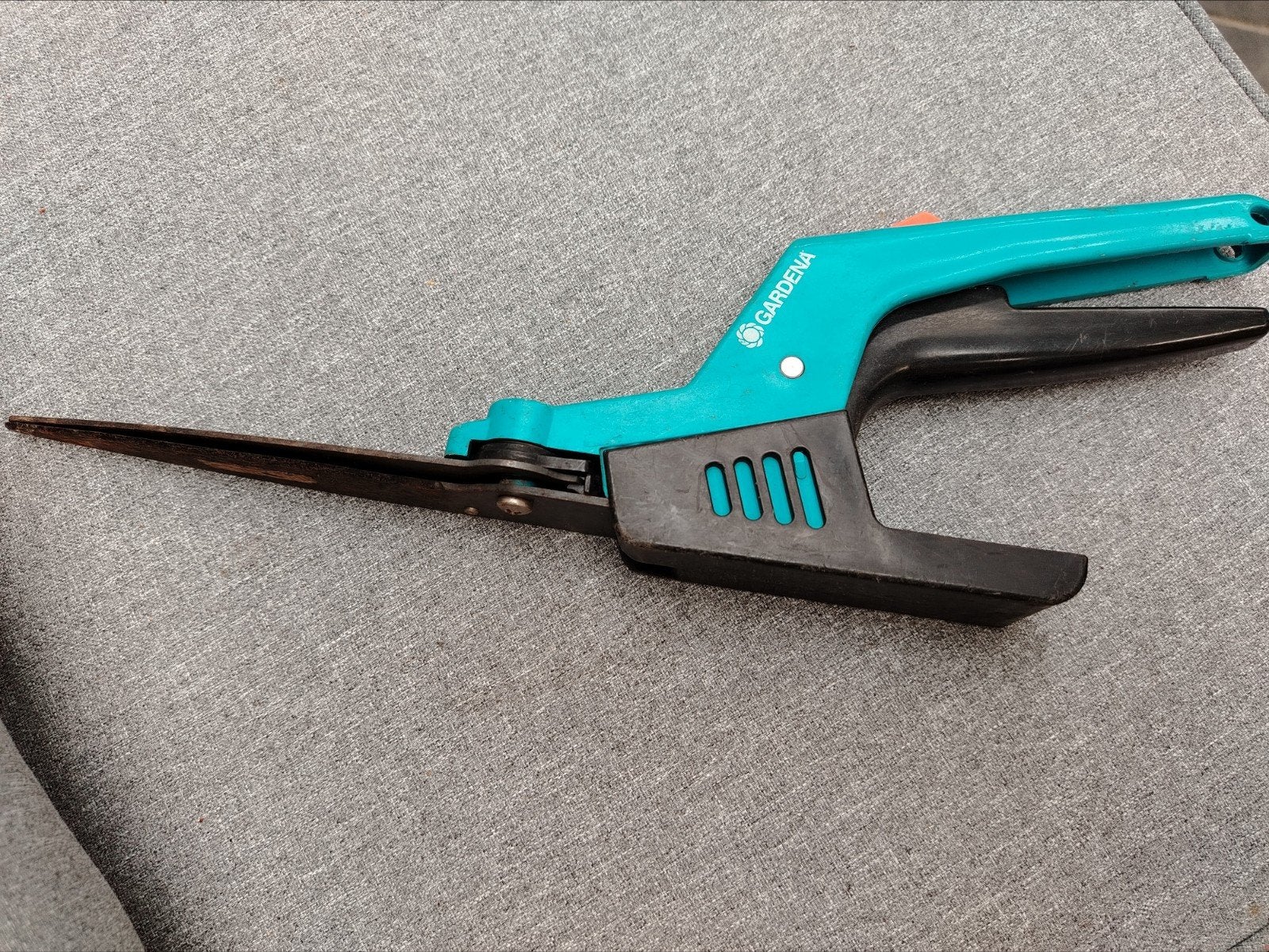 2x Gardena graskantenknipper, Ophalen of Verzenden, Gebruikt