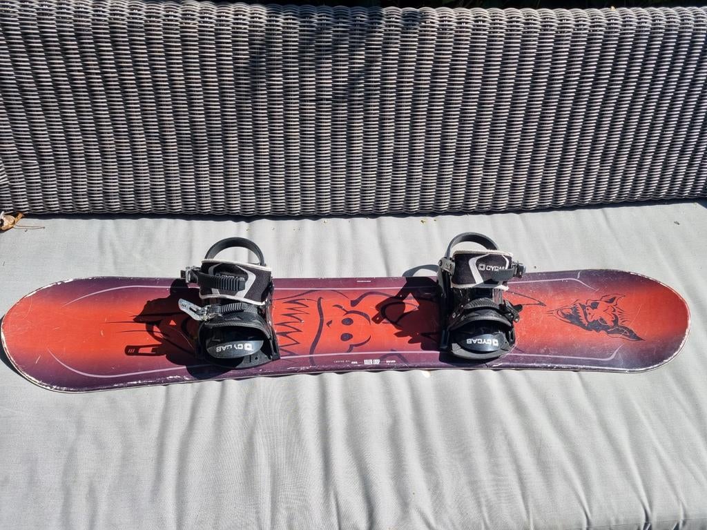 Snowboard Killer Loop Evil 140 cm met bindingen, Sport en Fitness, Snowboarden, Ophalen of Verzenden, Gebruikt, Board