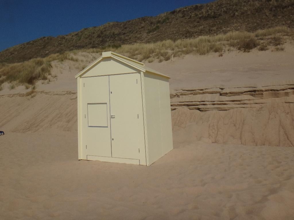 Design strandhuis /tuinhuis te koop standplaats ter overname, Schuur, Zonder ramen, Hout, Ophalen