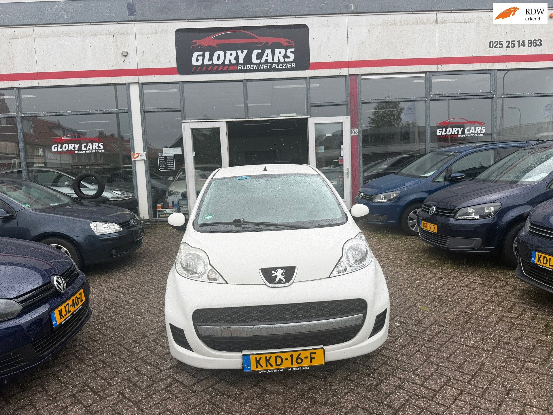 Peugeot 107 1.0-12V XR AIRCO-EL.RAMEN-NIEUWE APK, Auto's, Peugeot, Voorwielaandrijving, Euro 5, Stof, Gebruikt