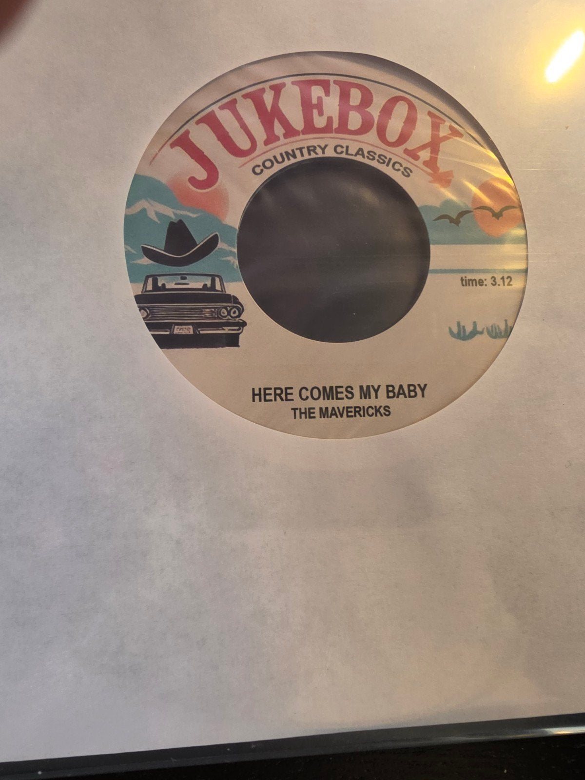 Mavericks - Dance the night away / Here comes my baby, Cd's en Dvd's, 7 inch, Ophalen of Verzenden, Pop, Beschermende buitenhoes