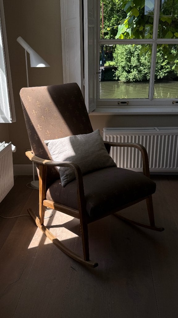 Vintage schommelstoel, Ophalen, Hout, Gebruikt, Bruin