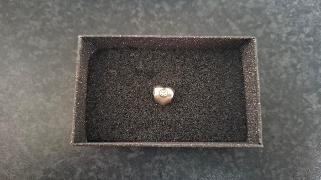 Pandora bedel Hart met steentje zilver, Gebruikt, Pandora, Ophalen of Verzenden, 1 bedel
