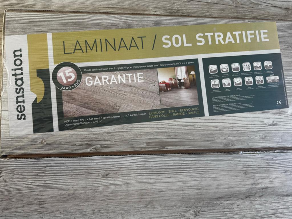 GRATIS OPHALEN - 40m2/ 50m2 Laminaat inclusief ondervloer, Ophalen, Gebruikt, 25 tot 50 m², Grijs