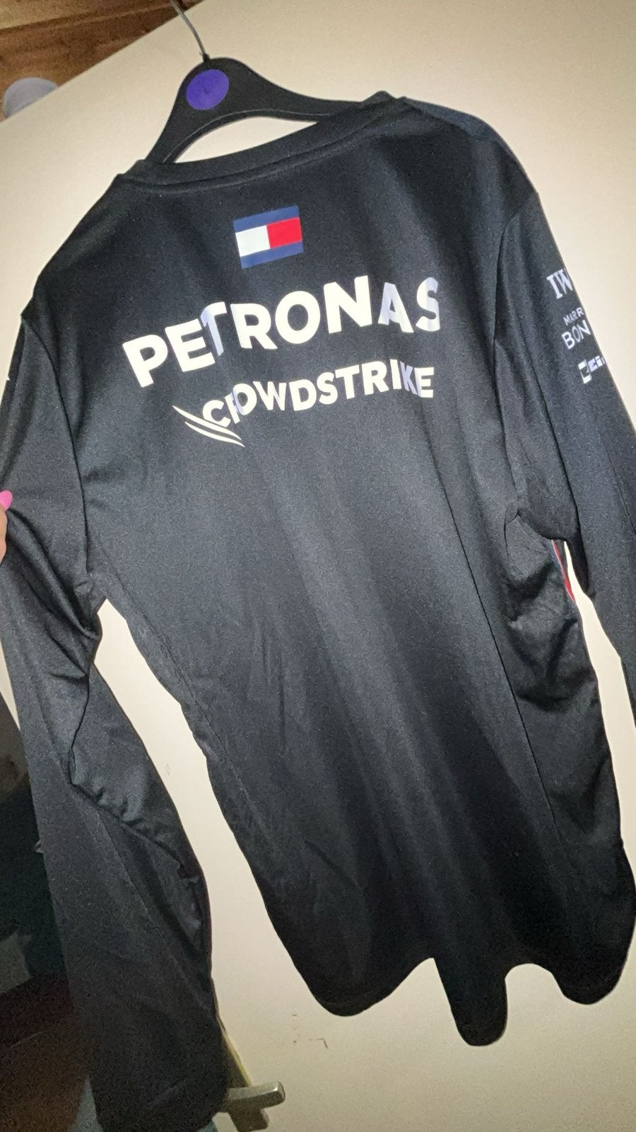 Mercedes-AMG Petronas F1 Team Shirt - Zwart en Wit, Ophalen, Zo goed als nieuw, Maat 52/54 (L), Zwart