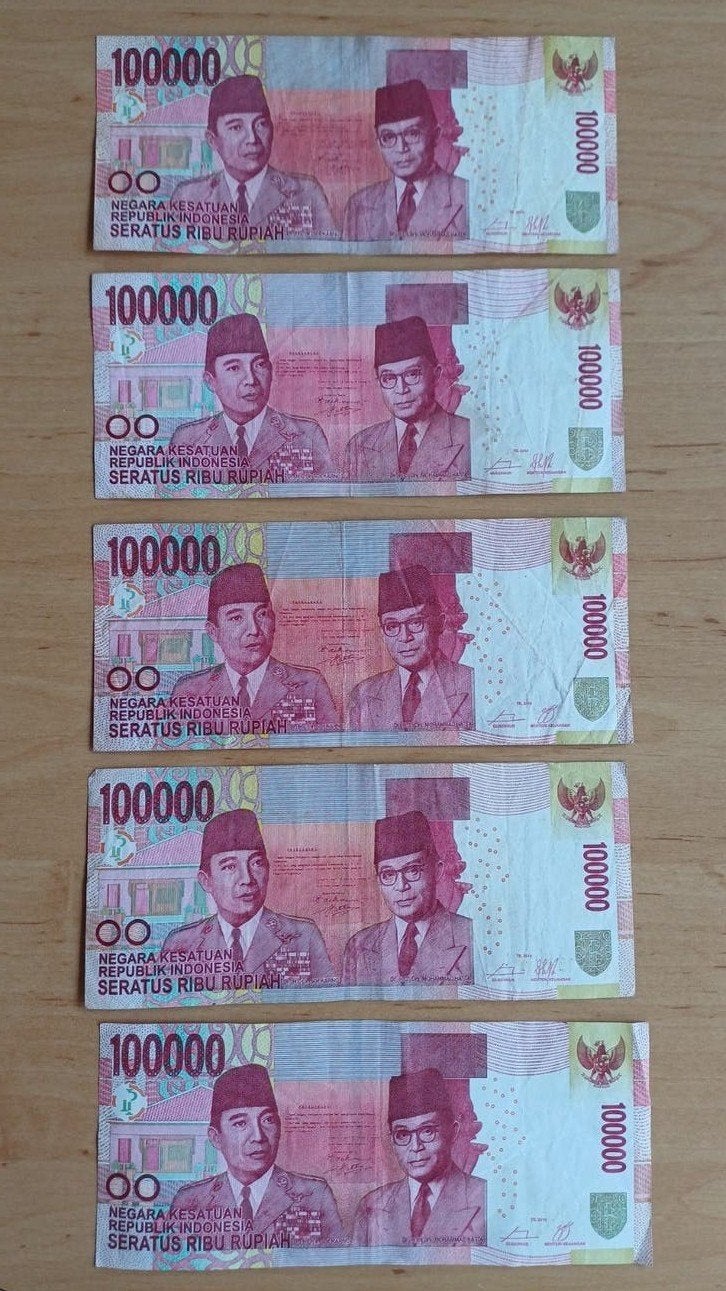 5x 100.000 Indonesische Roepia biljetten, Postzegels en Munten, Ophalen of Verzenden, Setje