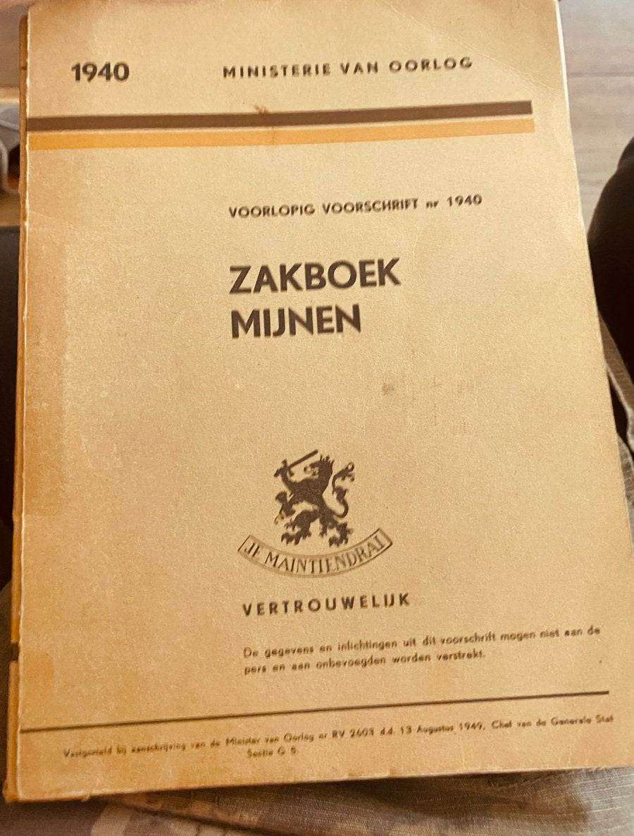 Zakboek Mijnen - Ministerie van Oorlog 1940, Boeken, Ophalen of Verzenden, Tweede Wereldoorlog, Gelezen, Landmacht