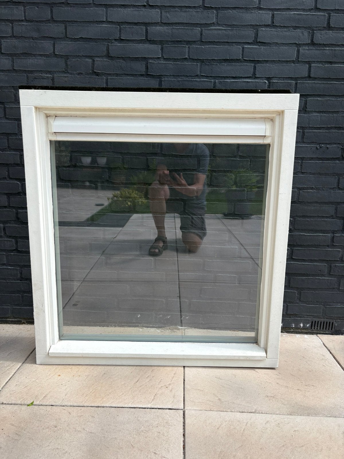 Hardhouten, vast raamkozijn 892 x 960 mm, Doe-het-zelf en Verbouw, Kozijnen en Schuifpuien, Gebruikt, Raamkozijn, Inclusief glas
