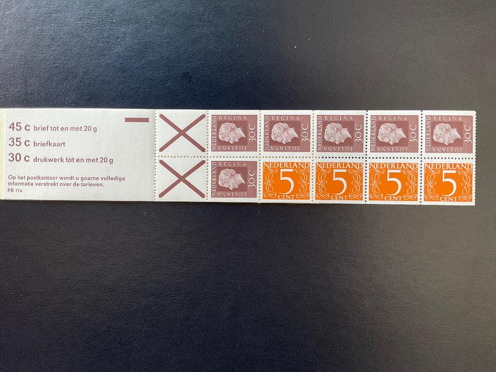 postzegelboekje PB17a met plaatfout in b.3, Ophalen of Verzenden, Na 1940, Postfris