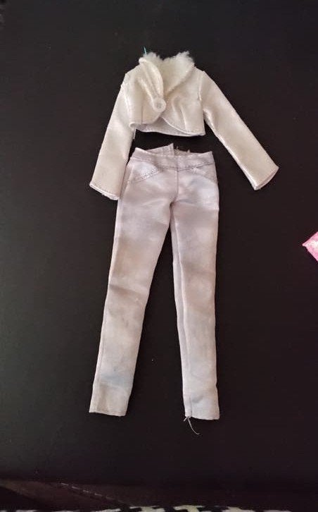 Barbie kleding set: Witte broek en jasje, Ophalen of Verzenden, Gebruikt, Barbie