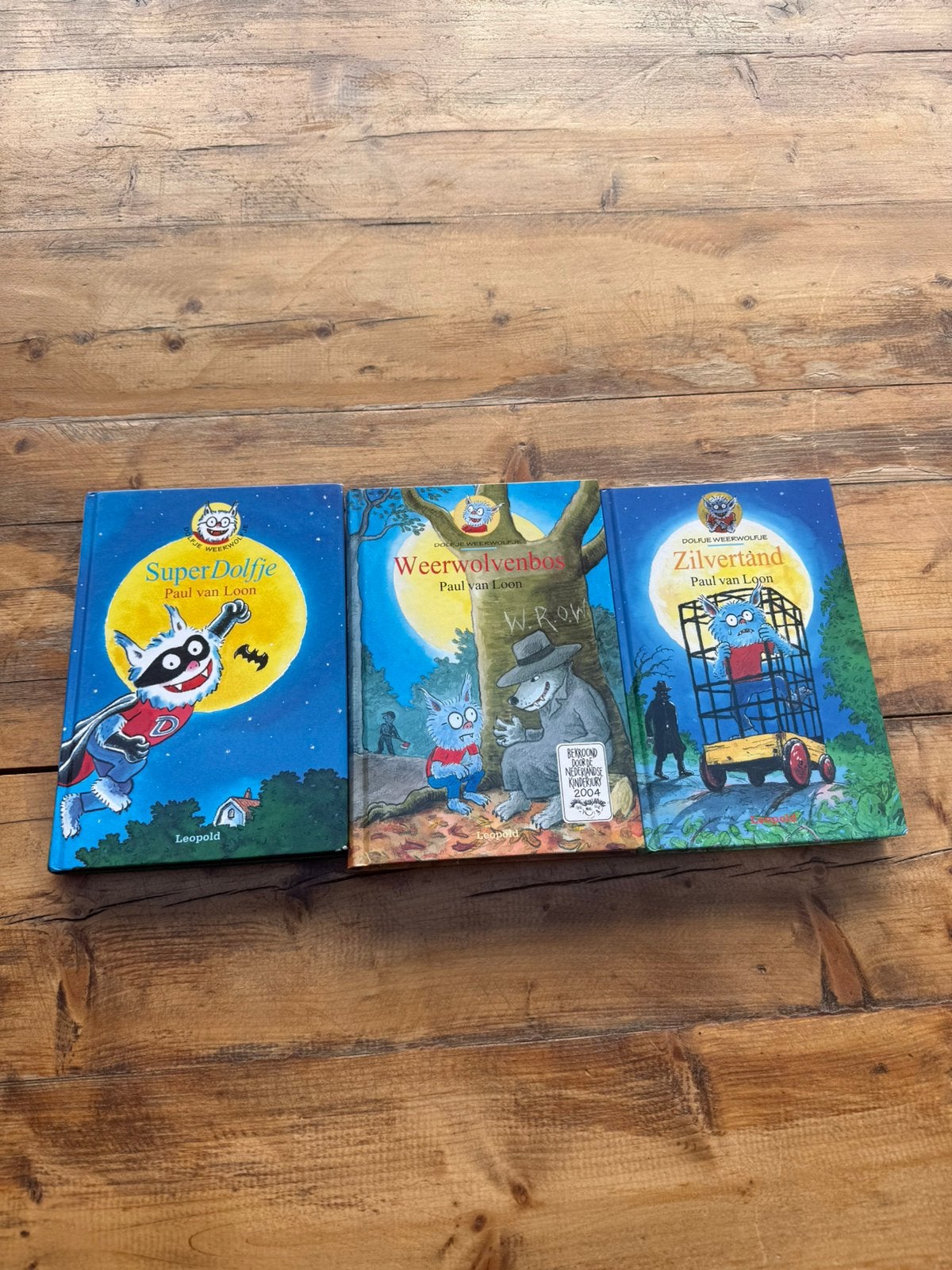 Set van 3 Dolfje Weerwolfje boeken – Paul van Loon, Ophalen of Verzenden, Zo goed als nieuw, Paul van Loon, Sprookjes