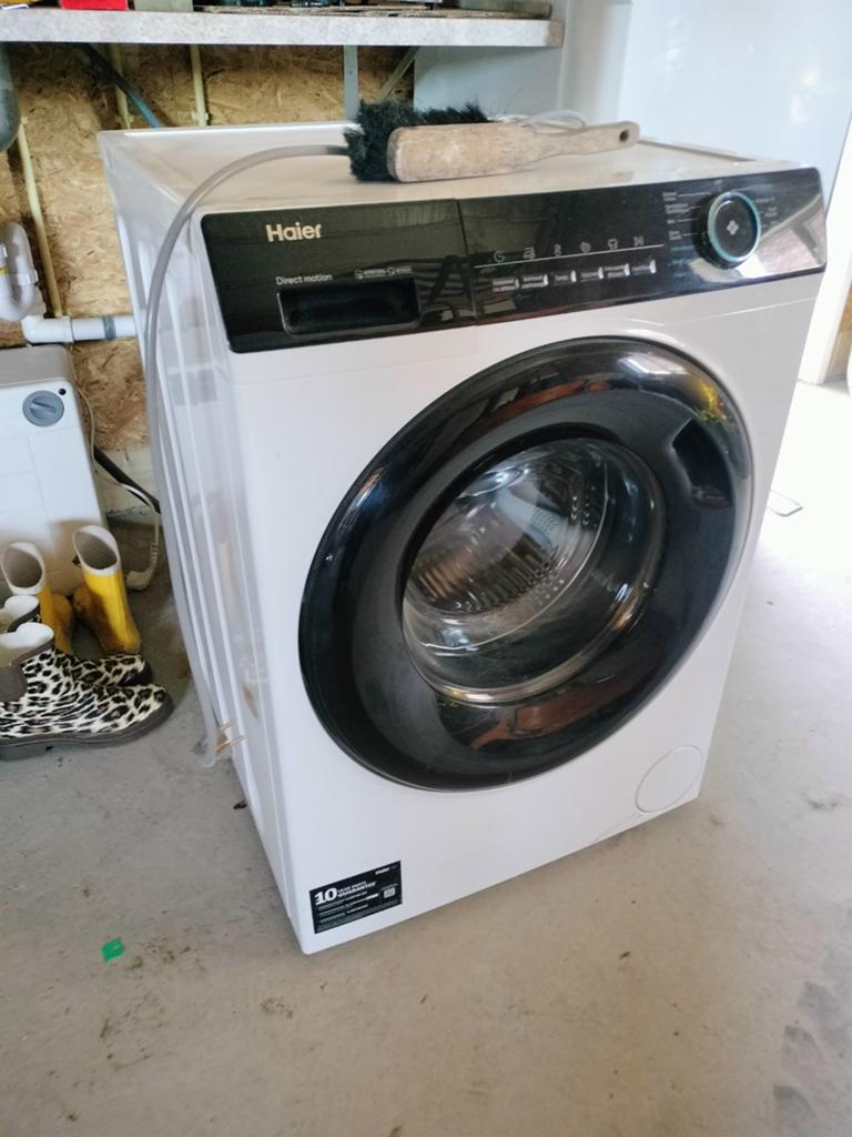 Haier Wasmachine HW90-B14939 - Jong gebruikt, Ophalen, 1200 tot 1600 toeren, Gebruikt, Energieklasse A of zuiniger