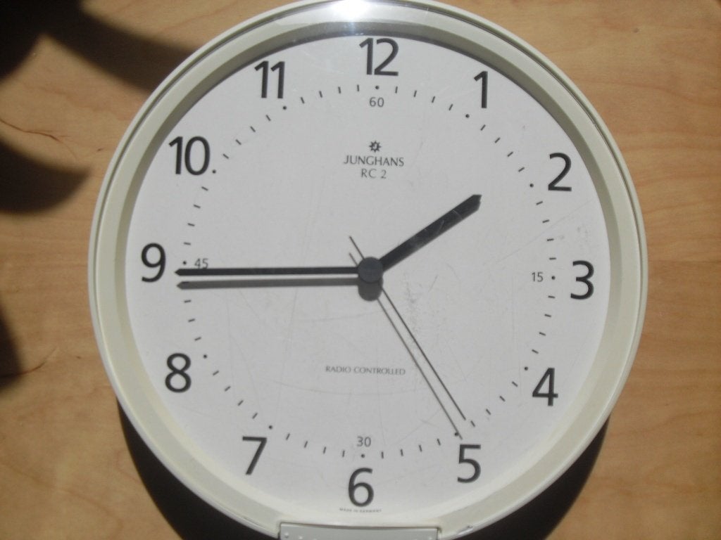 Junghans DCF klok, Wit, Radiogestuurd, Analoog, Ophalen of Verzenden