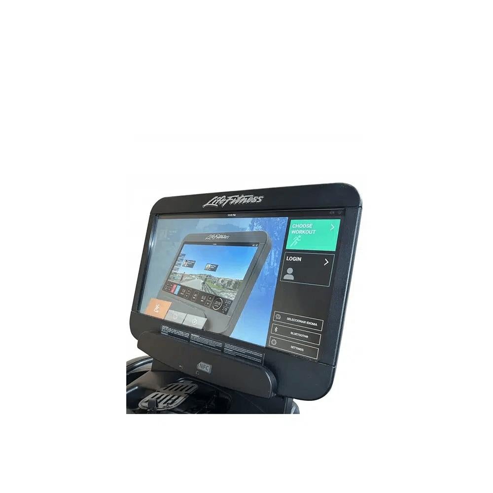 Life Fitness – 95X Discover SE – Crosstrainer, Sport en Fitness, Fitnessmaterialen, Ophalen of Verzenden, Zo goed als nieuw, Benen