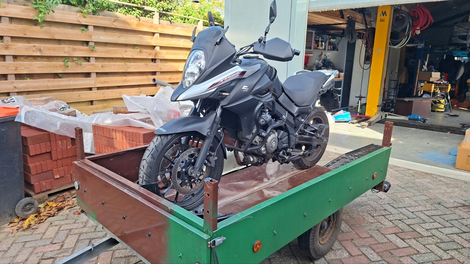 motortrailer aanhangwagen geremd trailer alko 700 kg as, Ophalen, Gebruikt