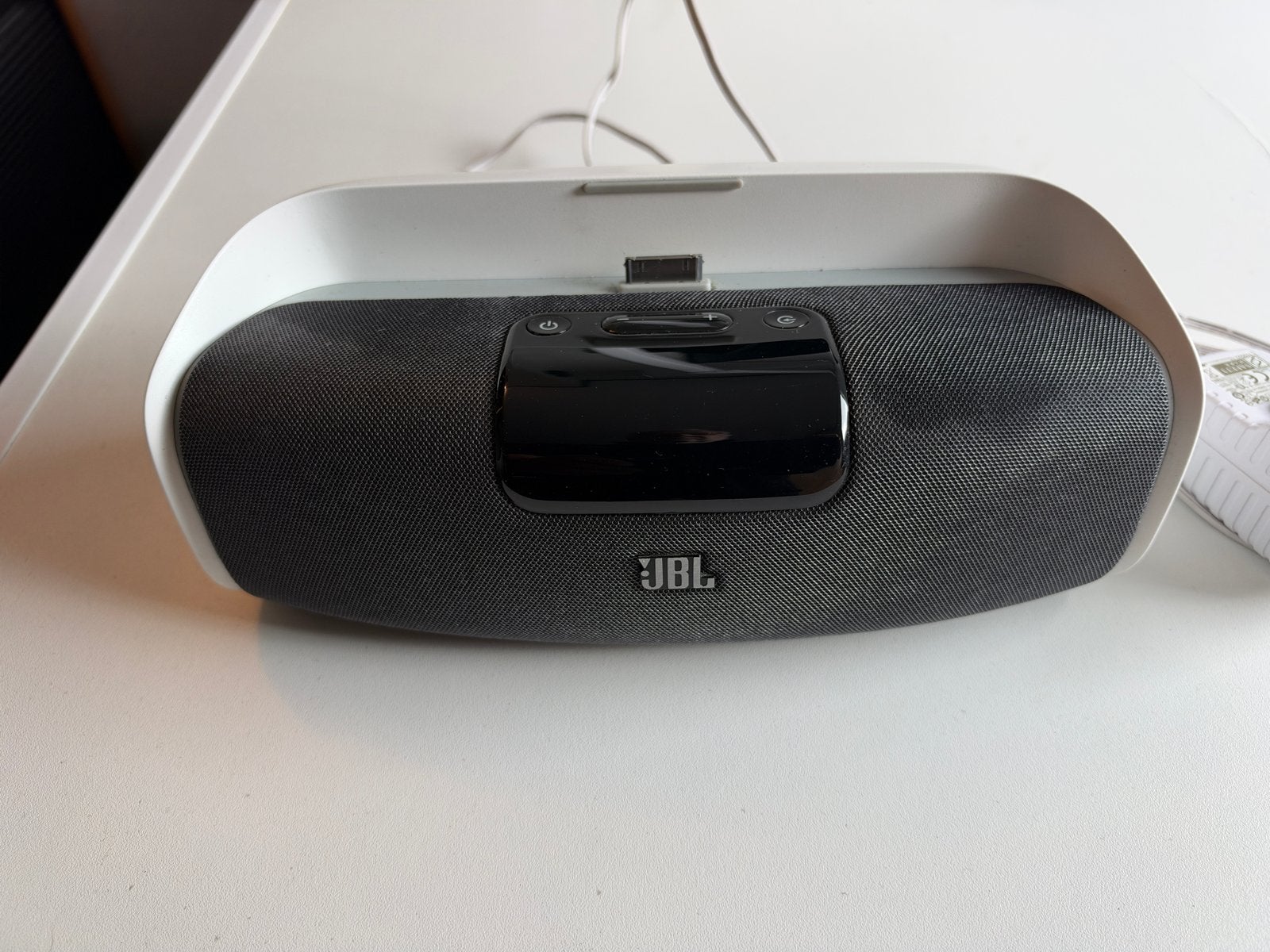 JBL OnBeat Micro - Draagbare Speaker met Dockingstation, Gebruikt, JBL, Ophalen of Verzenden, Draagbare speaker