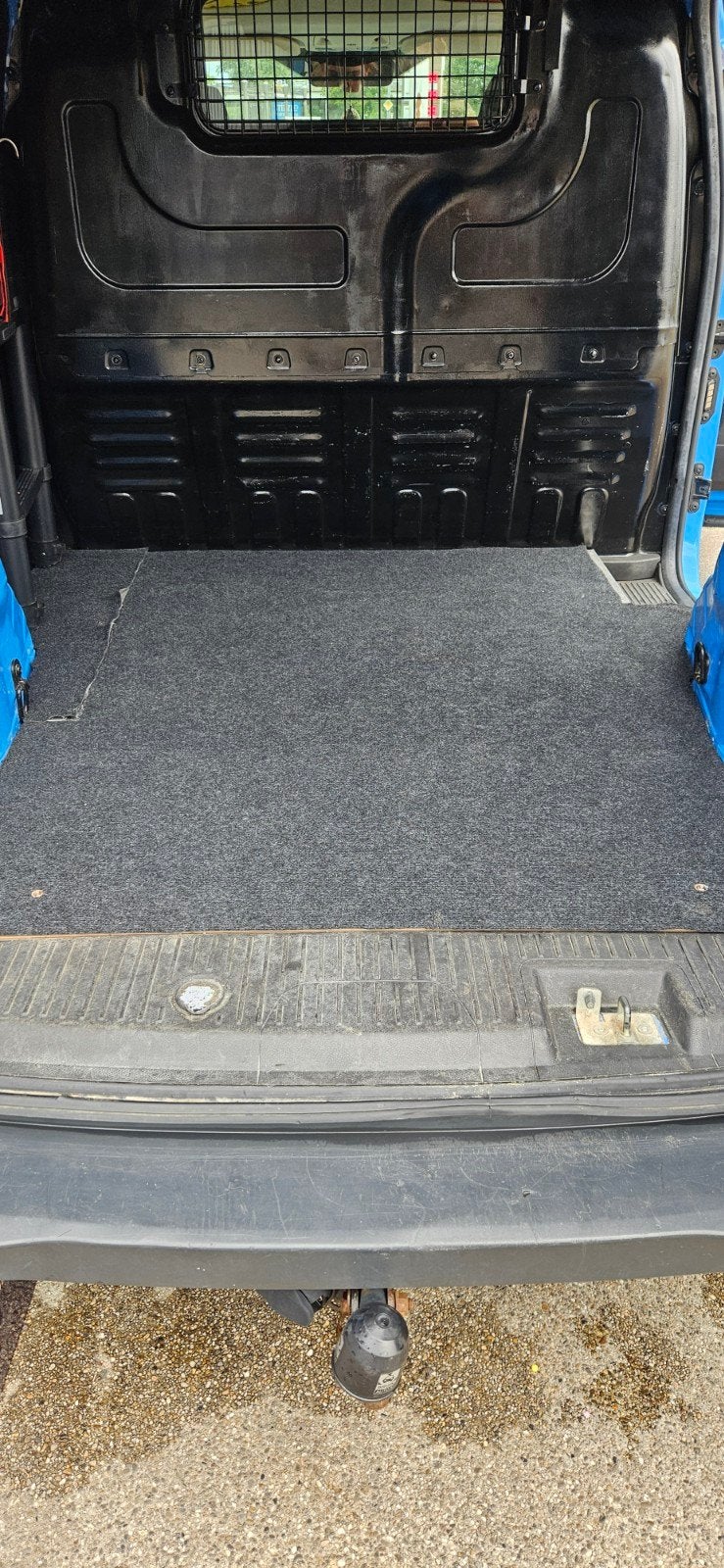 Foto 15 van Ford Transit Courier (2016) met slim keukenblok