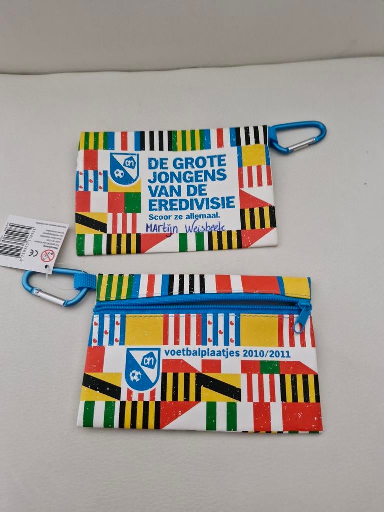 AH Voetbalplaatjes 2010/2011 verzamelmapje, Ophalen of Verzenden, Overige binnenlandse clubs, Poster, Plaatje of Sticker