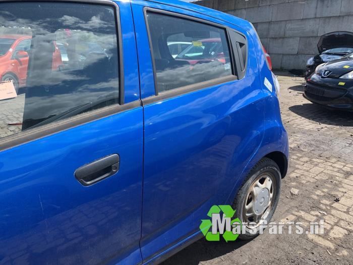 Portier 4Deurs links-achter van een Chevrolet Spark, Gebruikt, Deur, -, Ophalen of Verzenden