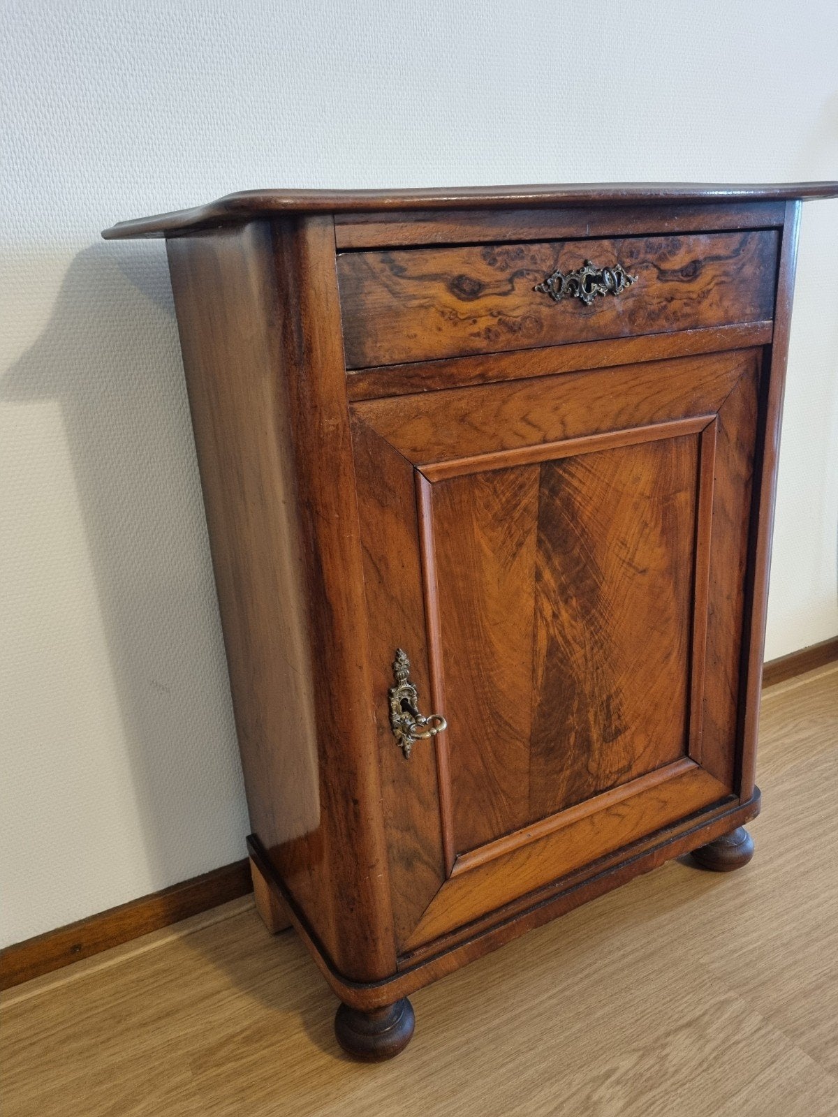 Kastje van Mahoni hout met lade, Ophalen of Verzenden