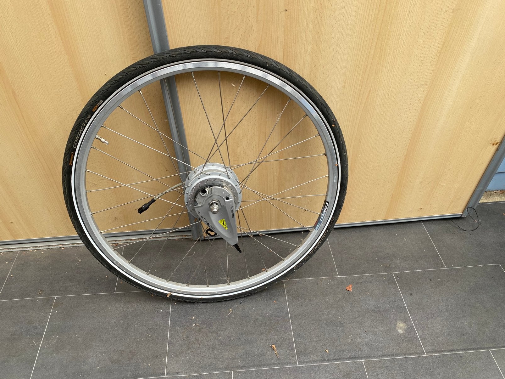 Gazelle 28 inch voorwiel elektrisch, Ophalen, Zo goed als nieuw, Band