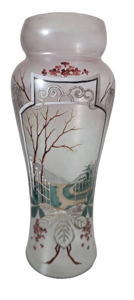 Art nouveau vaas in opaalglas met emaillen decoratie., Ophalen of Verzenden