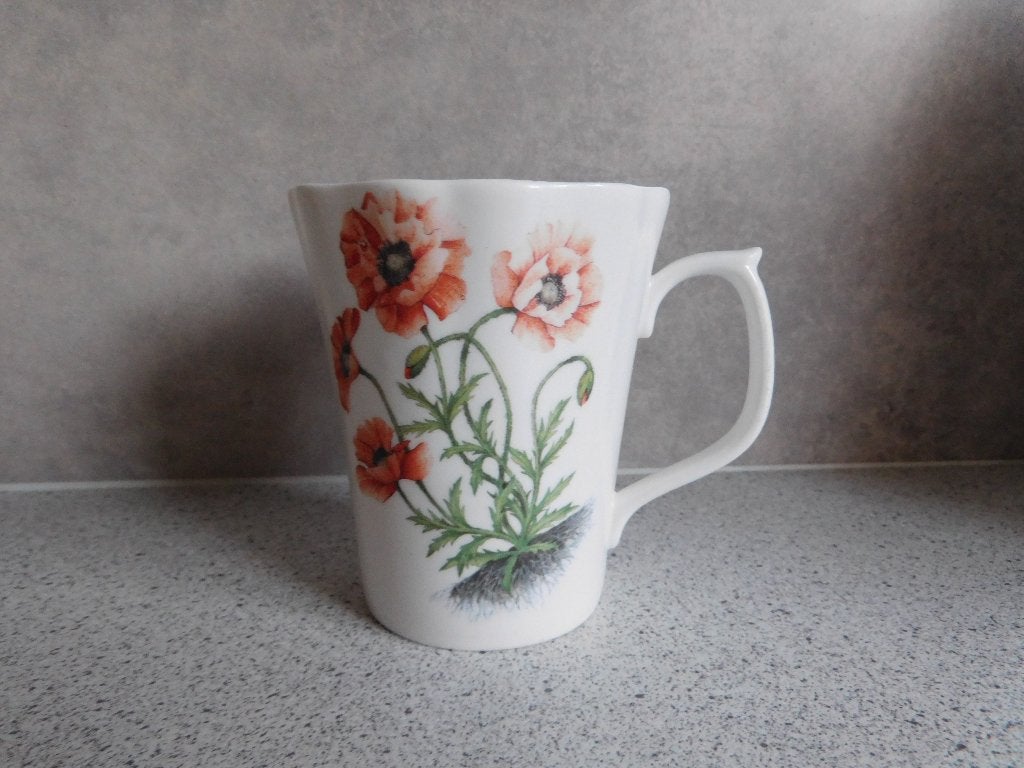 Mok Fine Bone China Papaver Poppy Whittard of Chelsea, Gebruikt, Overige merken, Overige stijlen, Porselein