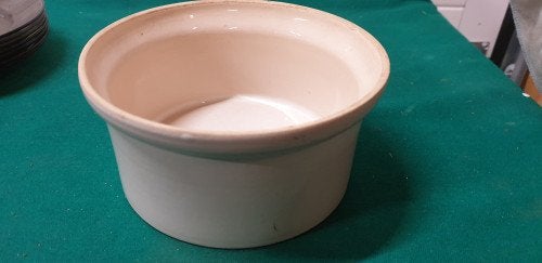 Bloempot beige aardewerk, Ophalen of Verzenden, 'T Olde Gre-j, Info@toldegrej.nl, Endepoelstraat 20f Didam