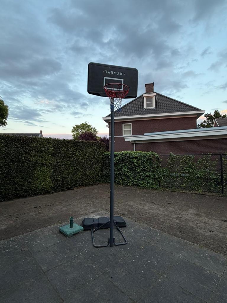 TARMAK
Basketbalpaal 2,20 t/m 3,05 m verstelbaar, Sport en Fitness, Basketbal, Ophalen, Gebruikt, Ring, Bord of Paal