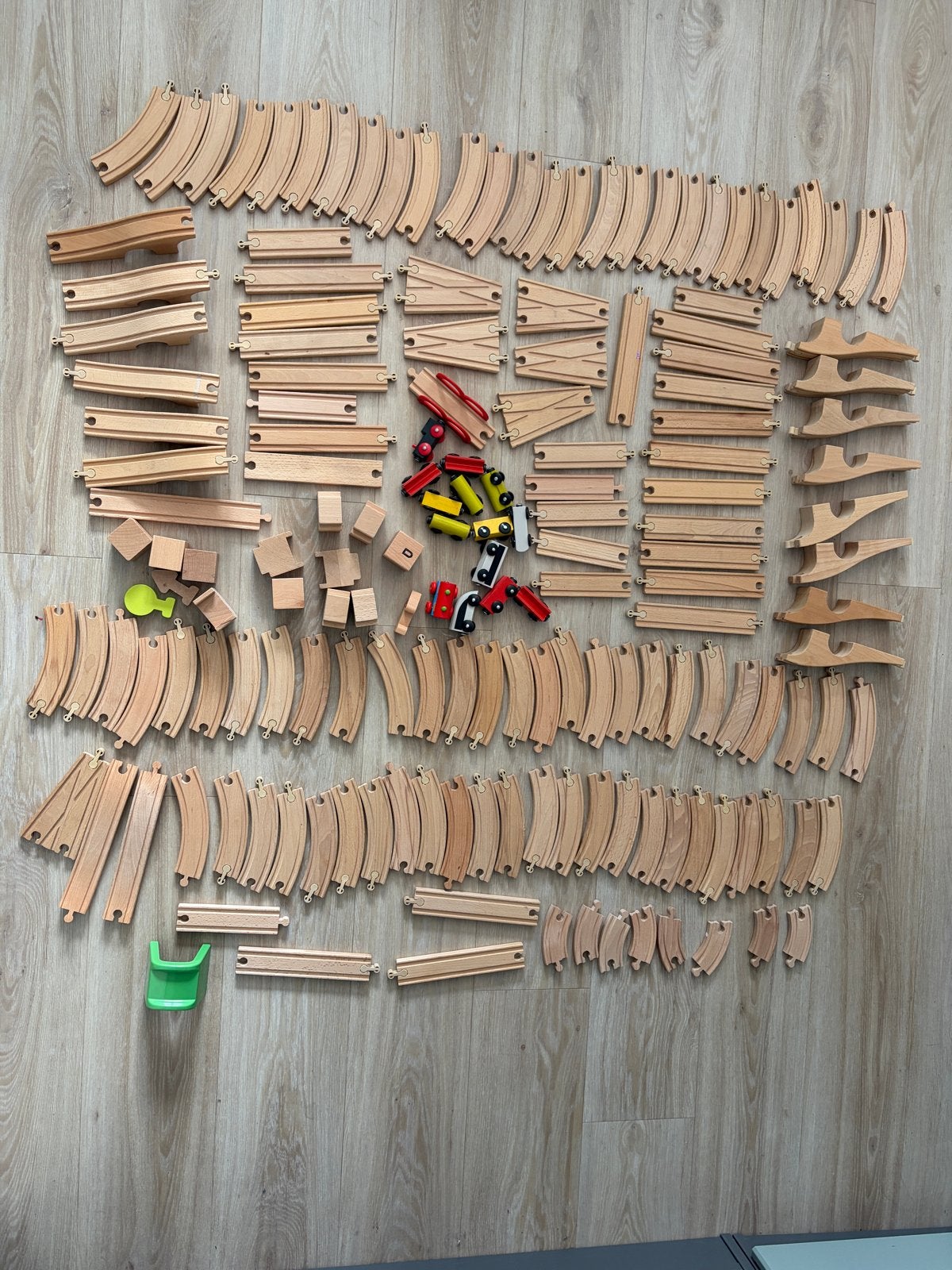 Grote treinset van hout met treintjes, Ophalen, Gebruikt