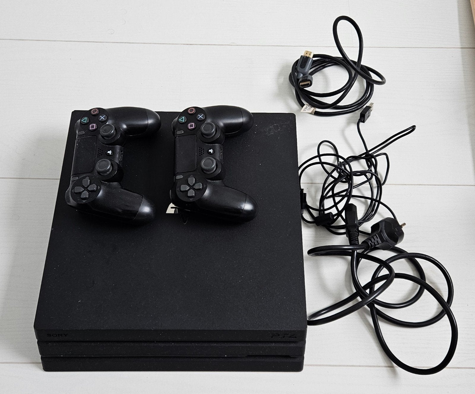 Playstation 4 Pro met 2 controllers en games, Spelcomputers en Games, Ophalen, Met 2 controllers, Pro, Gebruikt