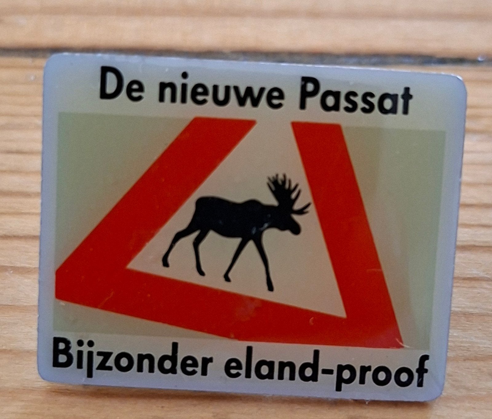Pin : volkswagen de nieuwe passat bijzonder elandproof, Ophalen of Verzenden, Nieuw, Auto's