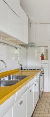 Collectors item American kitchen met stenen werkblad, Ophalen, Gebruikt, Wit, Graniet of Steen