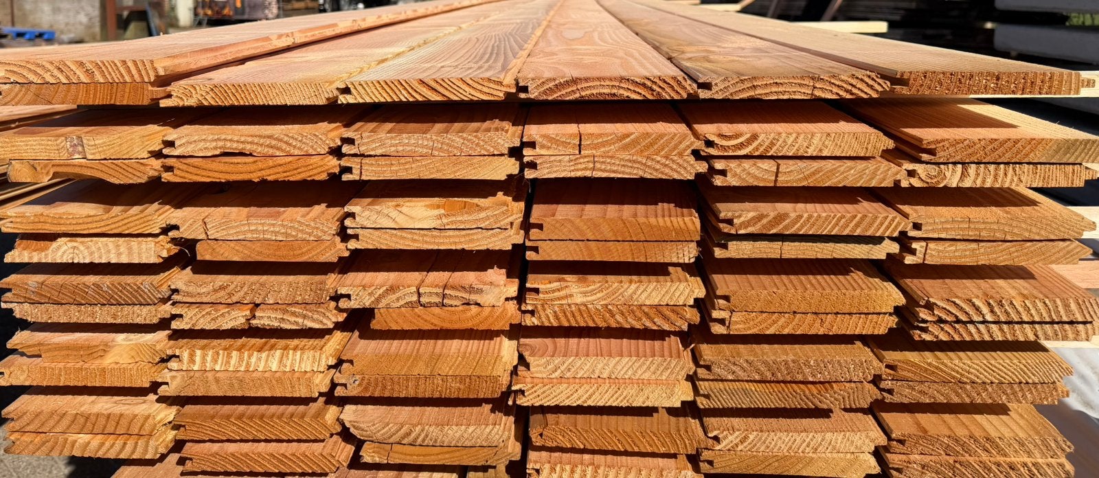 Douglas dakbescht veer en groef 18x143x5000 mm Totaal 13 st., Tuin en Terras, Ophalen, Zo goed als nieuw, 250 cm of meer, Planken