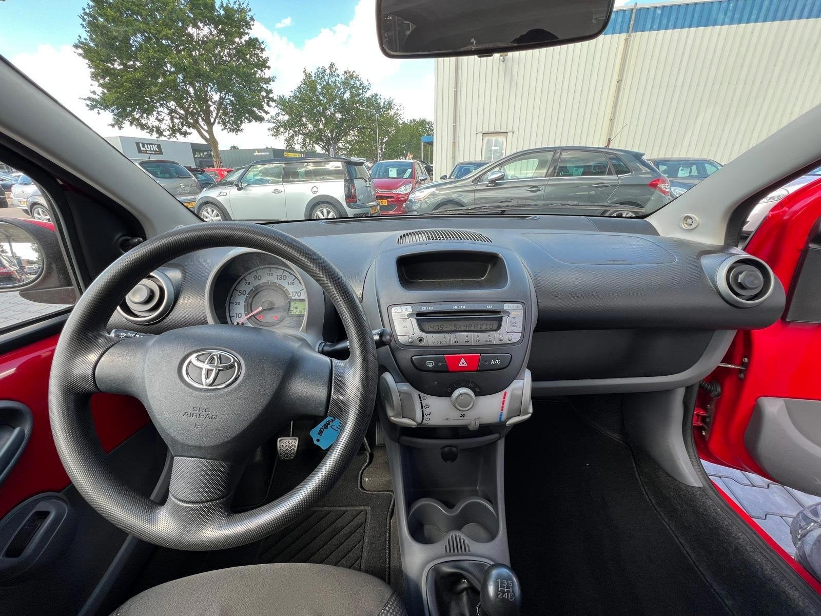 Toyota Aygo 1.0-12V 5DRS AIRCO ELEKTR-R APK-2027, Voorwielaandrijving, Stof, Gebruikt, 4 stoelen
