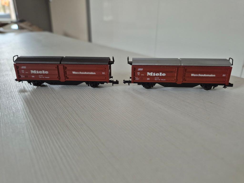 4 Minitrix goederenwagons 3167/3502, Ophalen of Verzenden, Gelijkstroom, Wagon