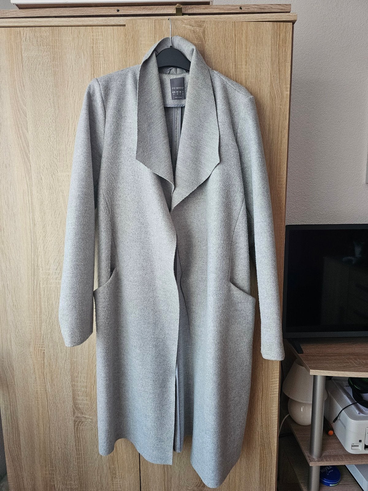 Primark Grijze Lange Jas - Maat M, Kleding | Dames, Maat 38/40 (M), Primark, Ophalen of Verzenden, Zo goed als nieuw