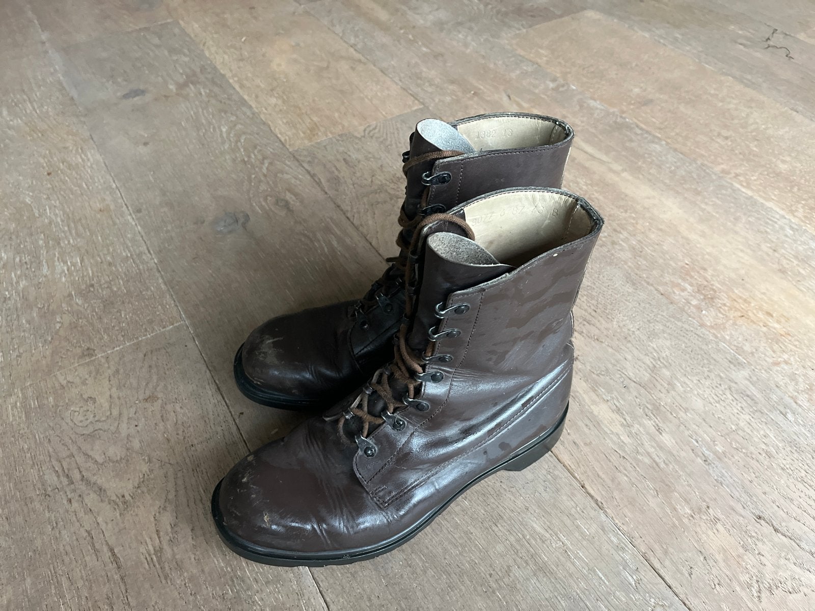 Bruine zomer legerkisten- Maat 43b, Ophalen of Verzenden, Gedragen, Bruin, Boots