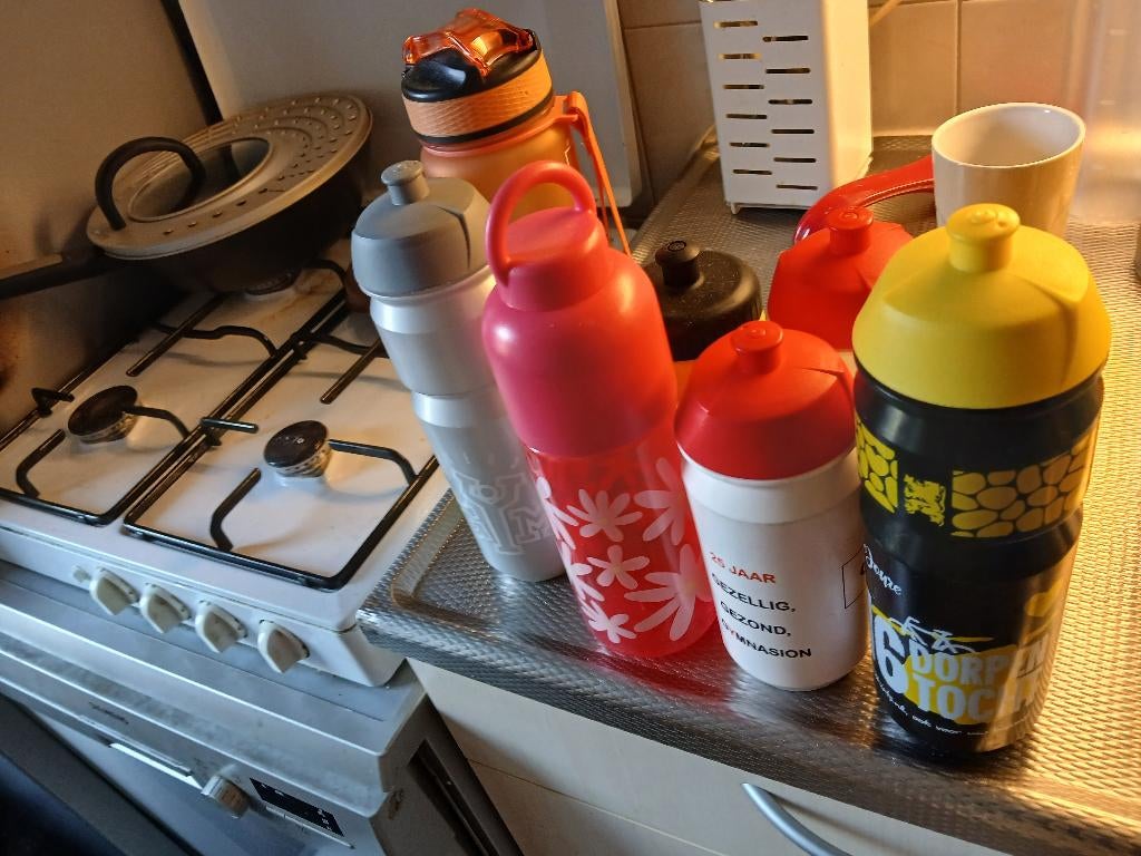 Bidons, Ophalen