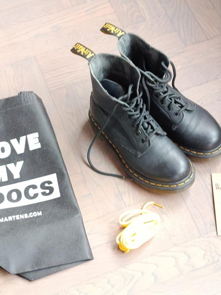 Dr Martens smooth leather maat 36, Kleding | Dames, Schoenen, Ophalen of Verzenden, Nieuw, Zwart
