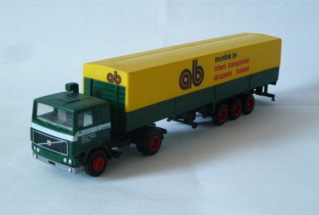 HERPA VOLVO F12 BRUNTINK DINXPERLO, Verzenden, Zo goed als nieuw, Bus of Vrachtwagen, Herpa