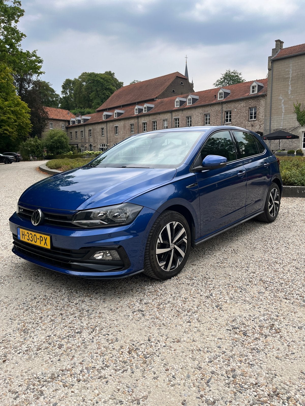 Volkswagen Polo 1.0 R-Line 2020 Blauw. Origineel NL met NAP, Auto's, Volkswagen, Voorwielaandrijving, 95 pk, Blauw, 49 €/maand