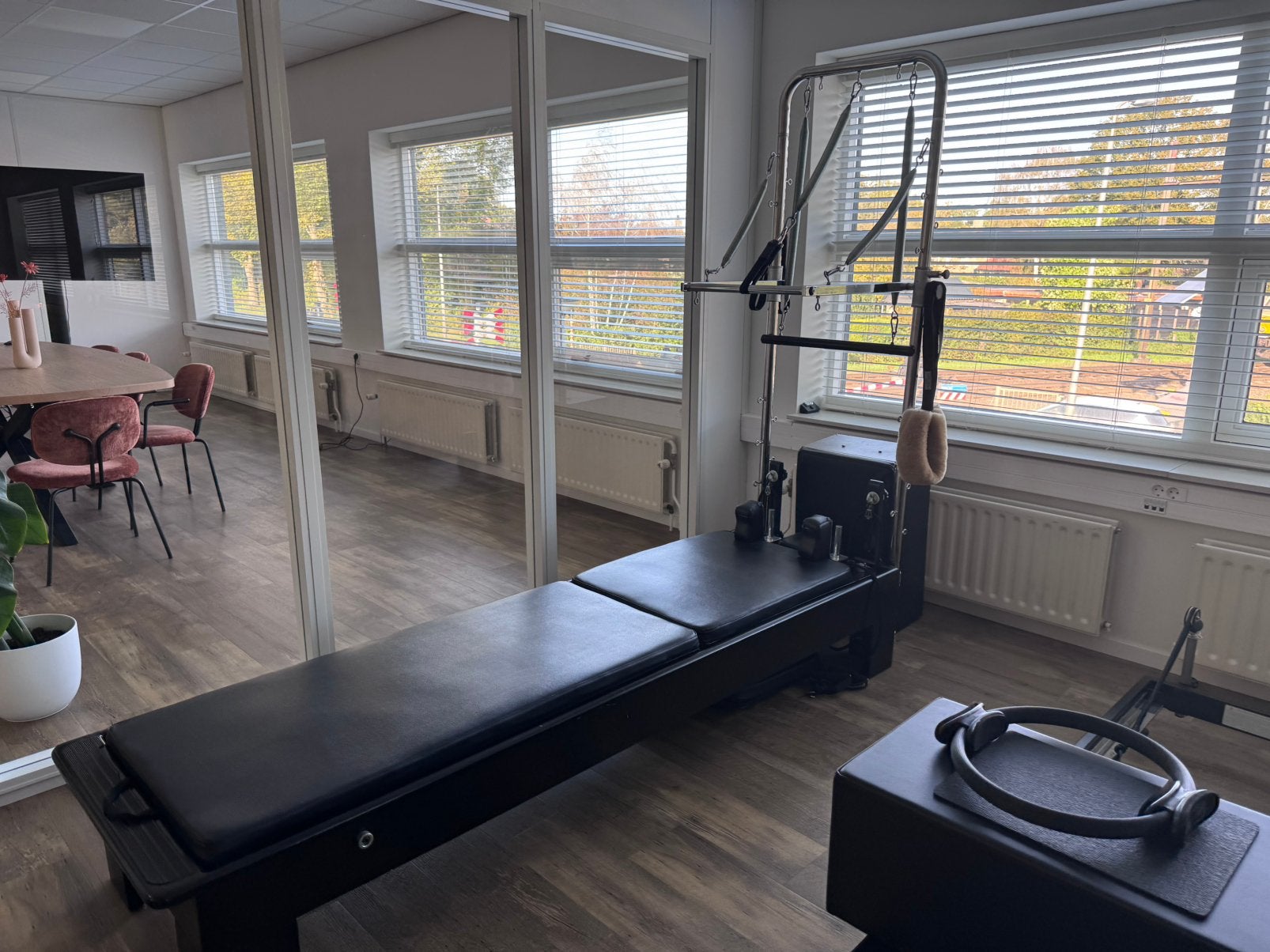 Reformer met toren en mat en box, Sport en Fitness, Ophalen, Gebruikt, Fitnessmat