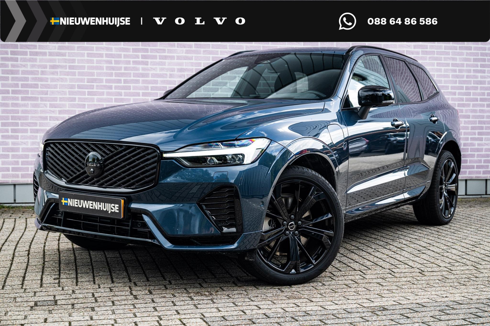 Volvo XC60 2.0 T6 Plug-in Hybrid AWD Ultra Black Edition | P, Auto's, Gebruikt, Euro 6, 4 cilinders, Blauw