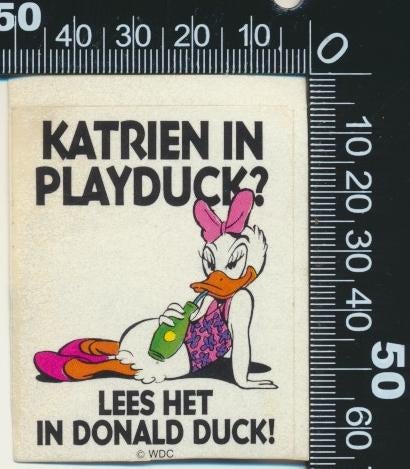 Sticker: Donald Duck - Katrien in Playduck (1), Ophalen of Verzenden, Zo goed als nieuw, Strip of Tekenfilm