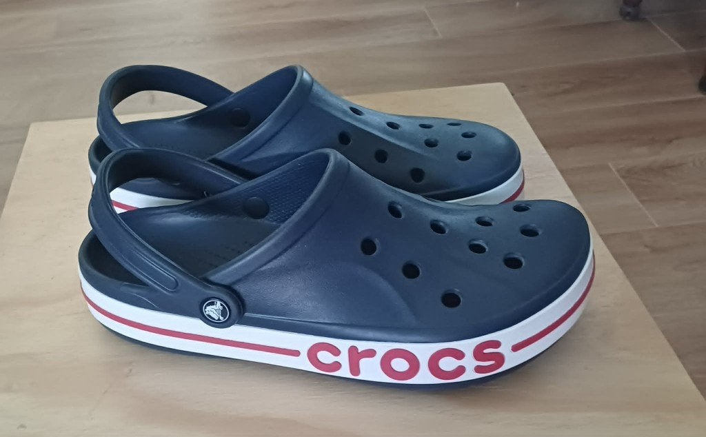 Bayaband Clog - Crocs M10 W12 maat 43/44, Kleding | Heren, Schoenen, Zo goed als nieuw, Klompen, Blauw, Ophalen of Verzenden