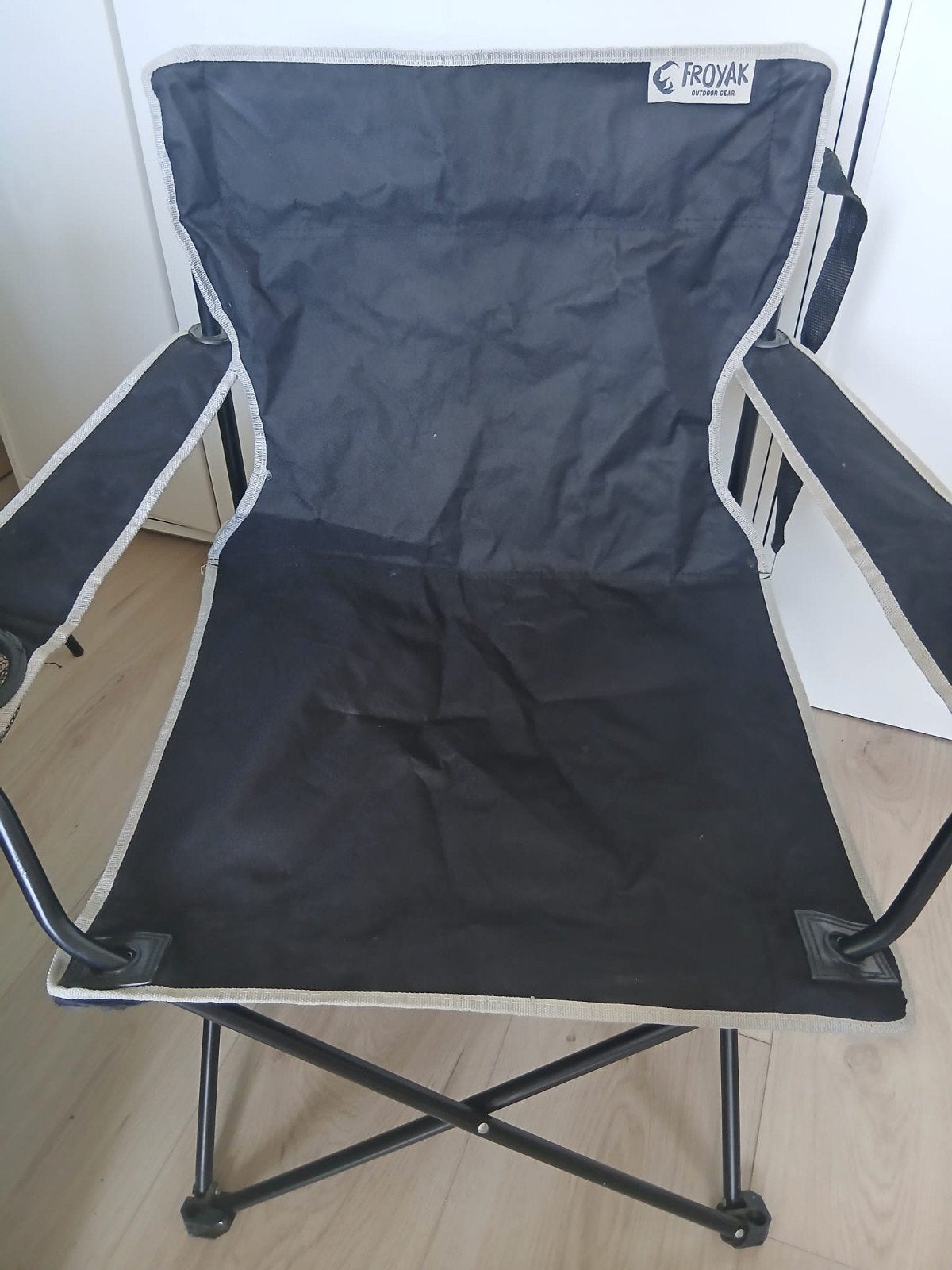 2x Froyak Campingstoelen - Zwart, Opvouwbaar, Caravans en Kamperen, Ophalen, Gebruikt, Campingstoel