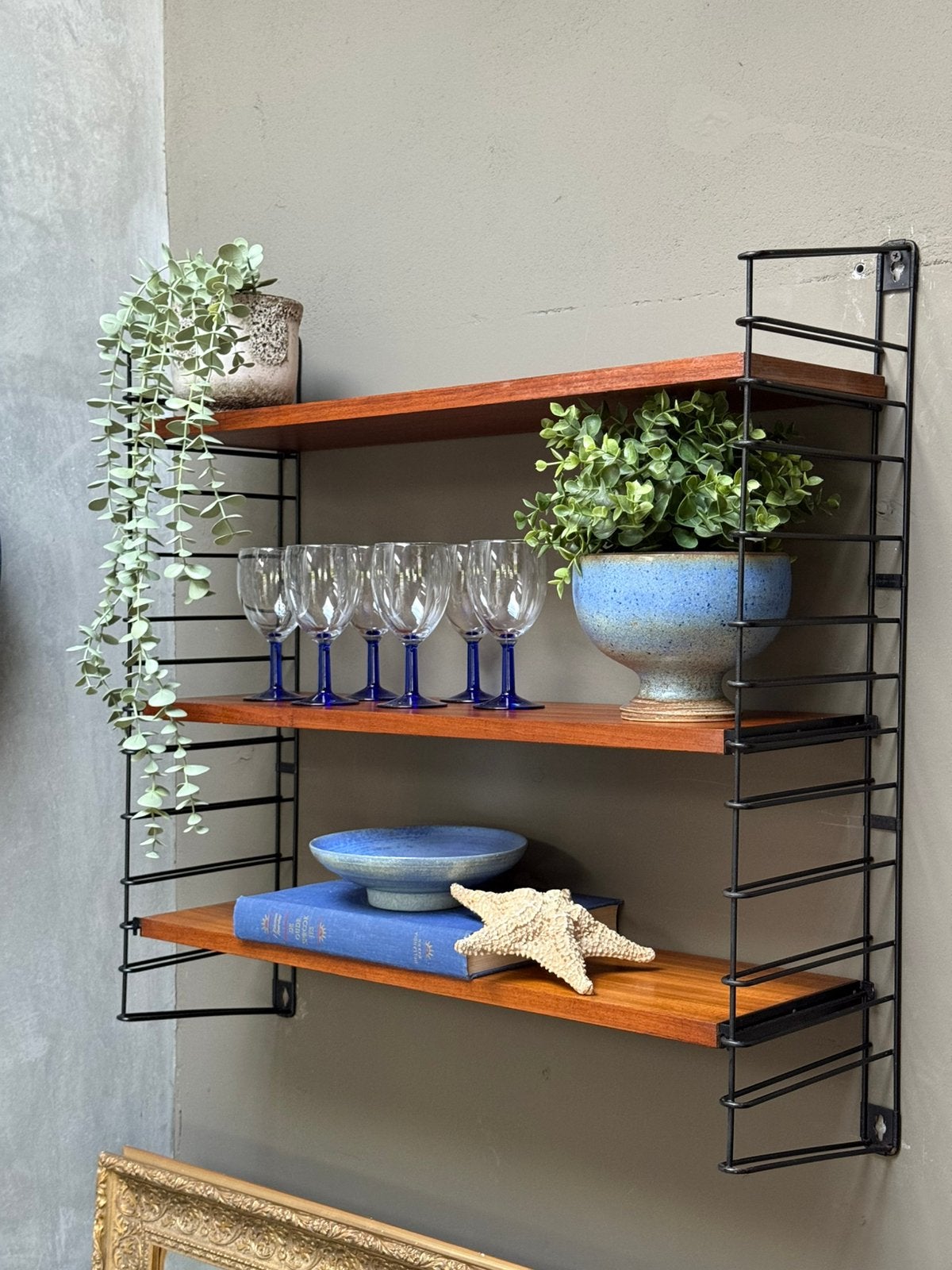 Vintage Tomado Holland wandrek met teakhouten planken, Gebruikt, Q, Tomado Holland, Q